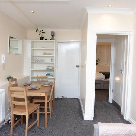 Evergreen Apartments-Flat 7, London Bagian luar foto