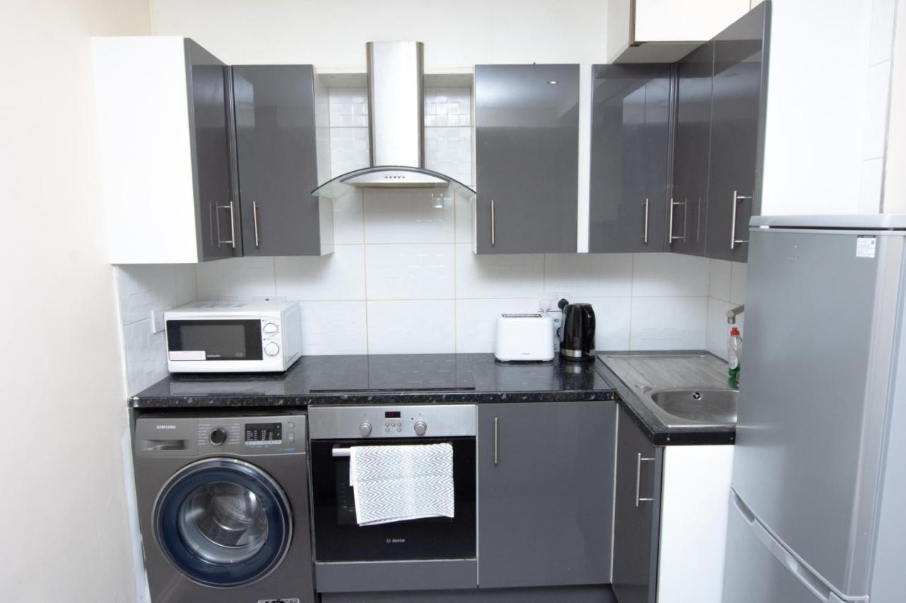 Evergreen Apartments-Flat 7, London Bagian luar foto